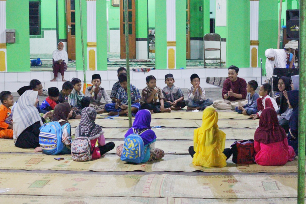 Mahasiswa Komunikasi UNISA Isi Kegiatan Kuliah Ramadhan dengan Dakwah